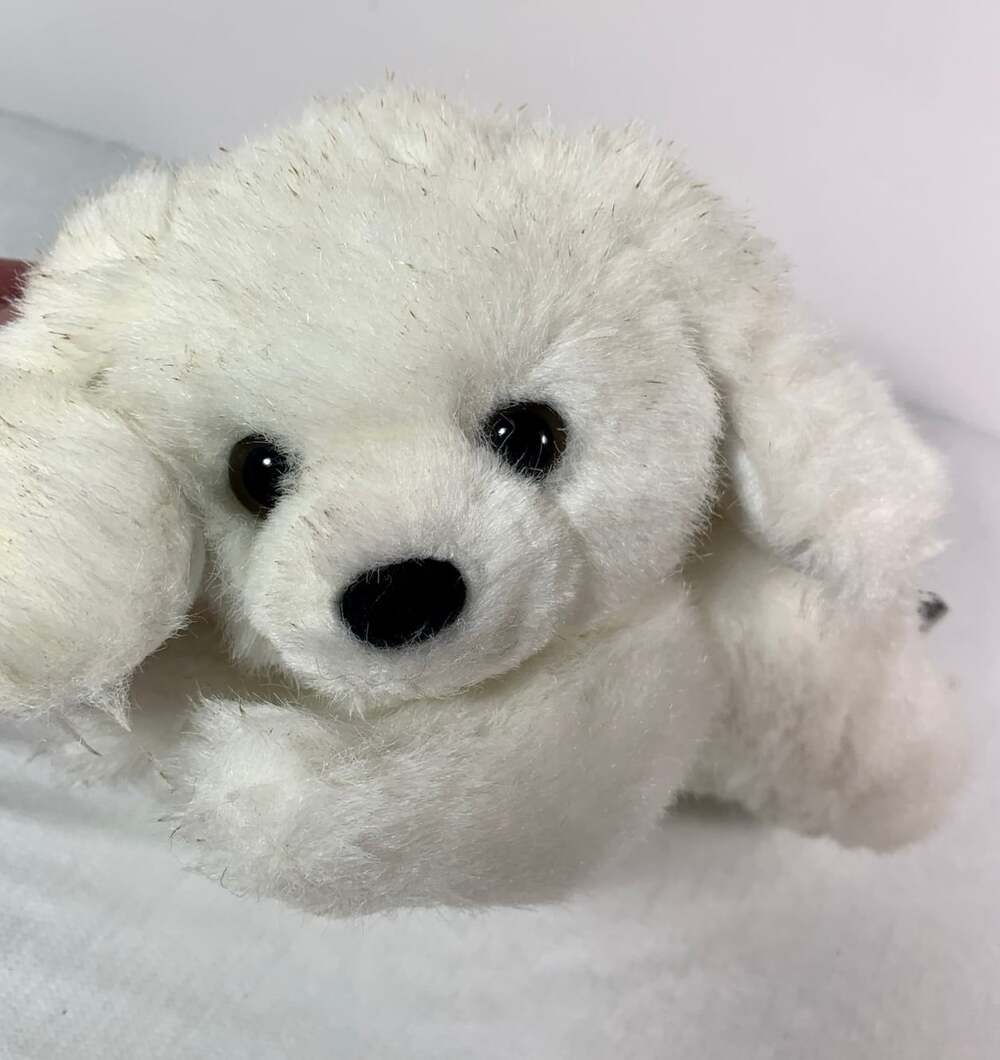Vintage Russ Berrie PuppyWhite 7" Long Laying #1659 plush